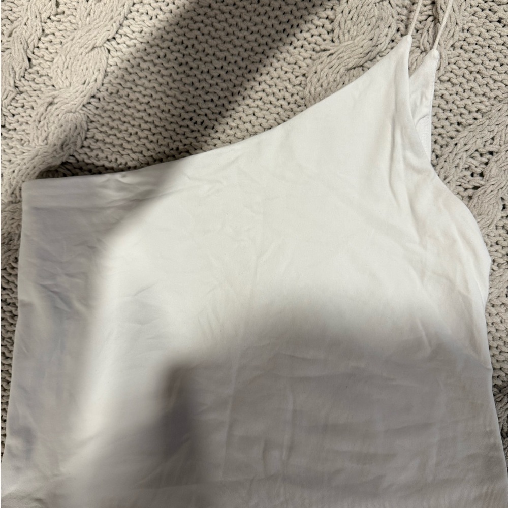 Babaton One-Shoulder Top - Picture 2 of 3